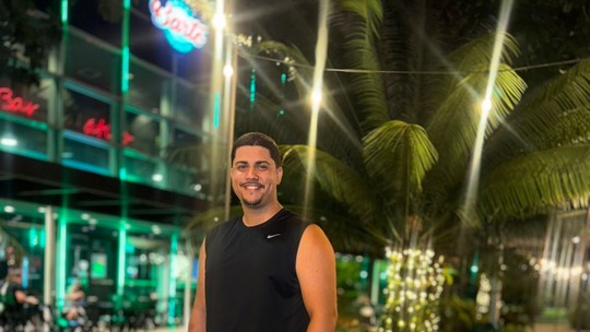 Jovem morre após acidente com van em Campo Grande; veículo fugiu do local sem prestar socorro Jovem morre após acidente com van em Campo Grande; veículo fugiu do local sem prestar socorro