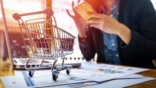 Black Friday 2025: 40% dos brasileiros pretendem gastar mais em relação ao ano passado Black Friday 2025: 40% dos brasileiros pretendem gastar mais em relação ao ano passado