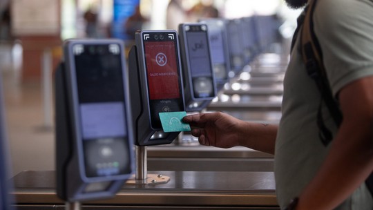 Jaé suspende recarga por cartão de crédito no aplicativo e gera reclamação de usuários Jaé suspende recarga por cartão de crédito no aplicativo e gera reclamação de usuários